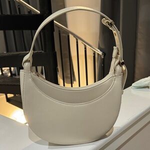 Abercrombie Cream Shoulder Bag